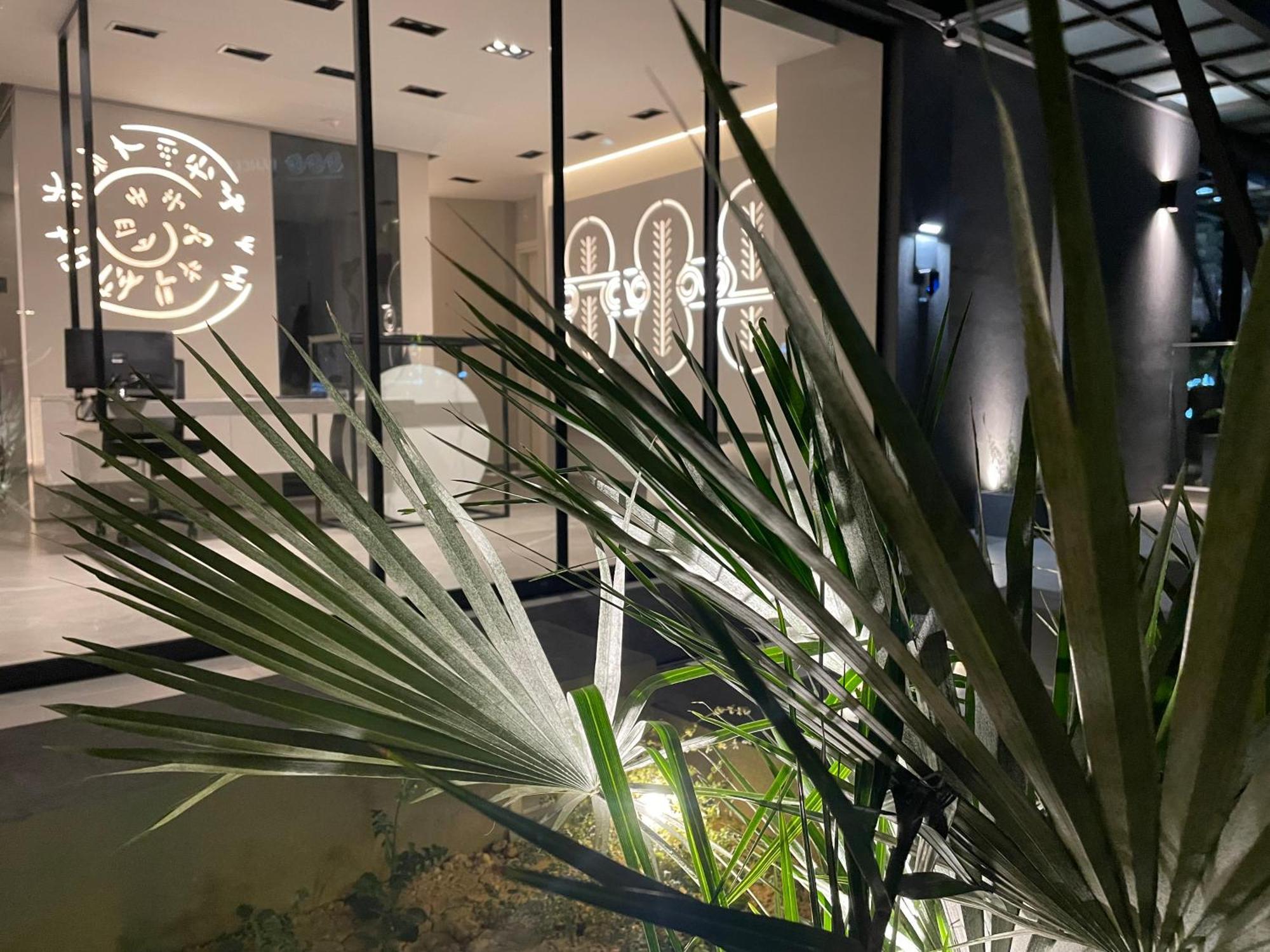 Lavris City Suites Ираклио Екстериор снимка